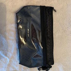 Thirty one zippered pouch. Brand new